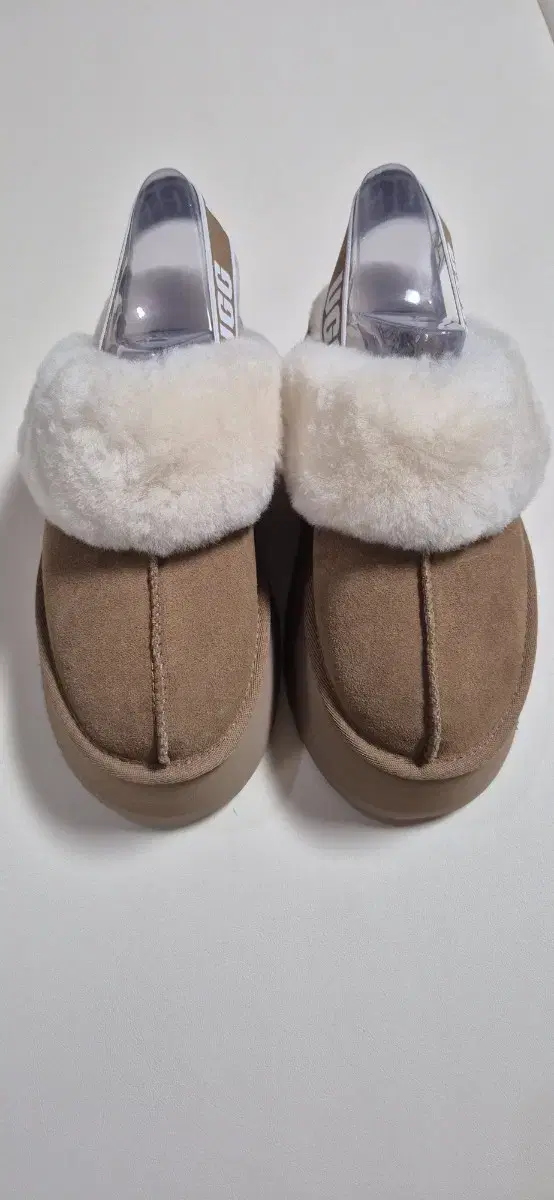 어그 펀케트 새상품 UGG FUNKETTE